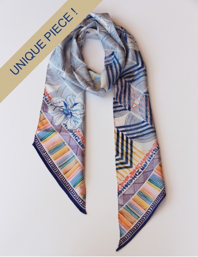 Écharpe fine Maehama bleu clair (unique) - packshot