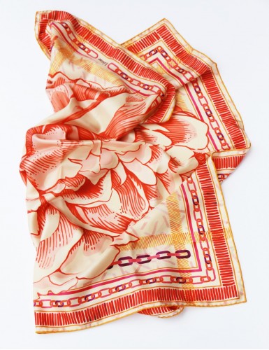 Varkala Spring scarf 90 - packshot folded