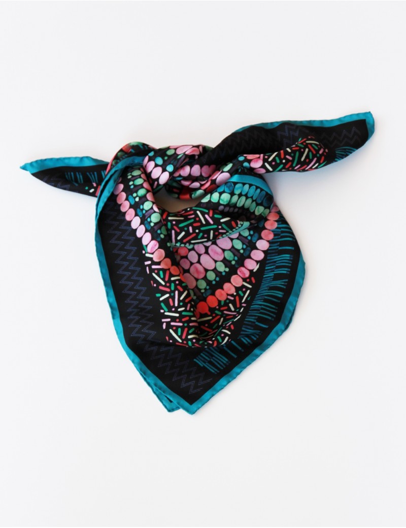 Kho Phangan black scarf 70 - packshot Kho Phangan black scarf 70 - packshot